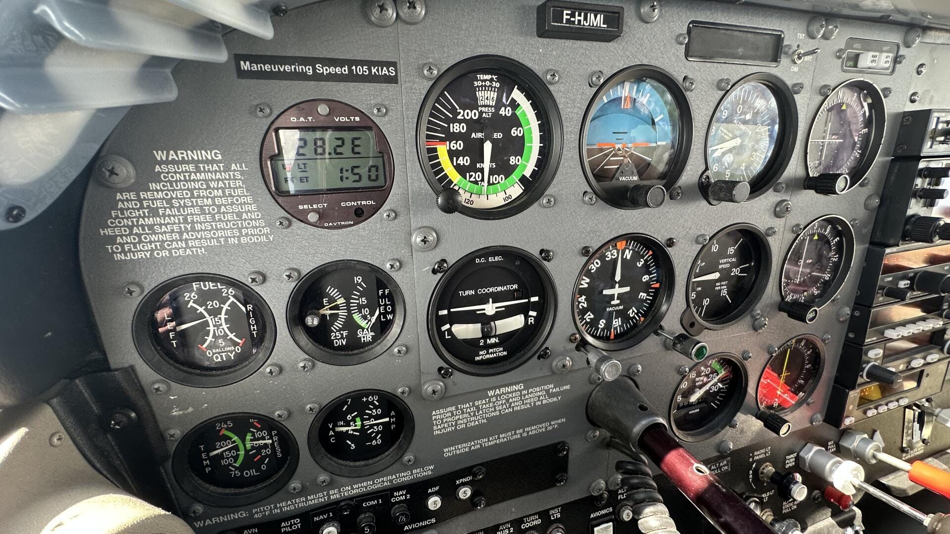 Cockpit de notre Cessna 172R F-HJML