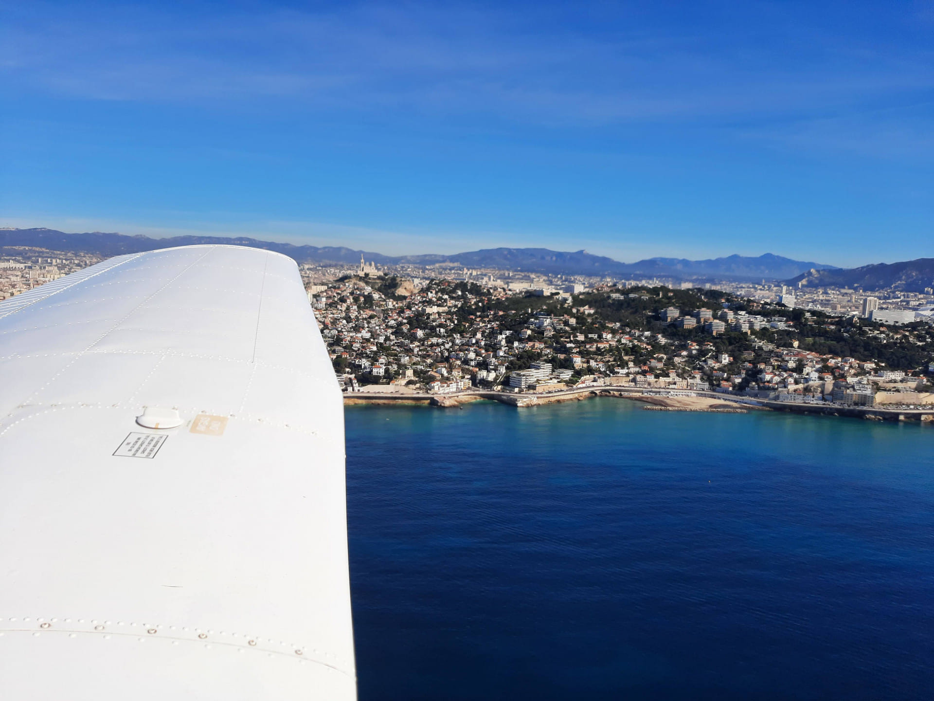 Décollage depuis l'aéroport Marseille Provence