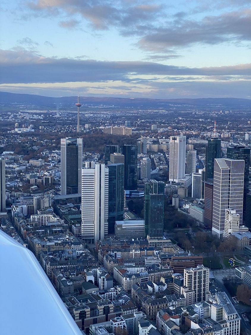 Rundflug über Frankfurt und im Rhein-Main-Gebiet