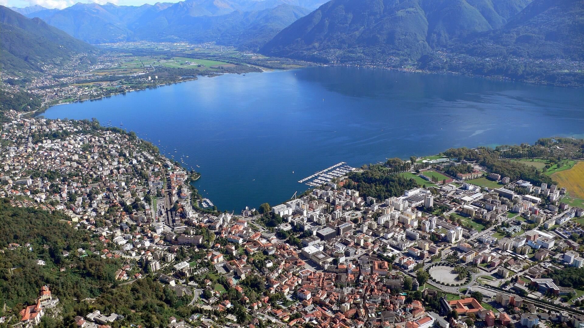 Flight/Vol pour le tessin Locarno