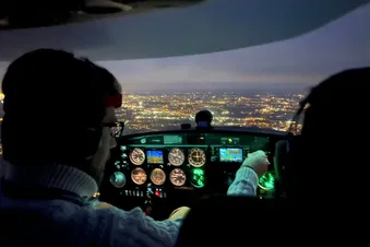 Vol au coucher du soleil ou de nuit / Sunset or night flight