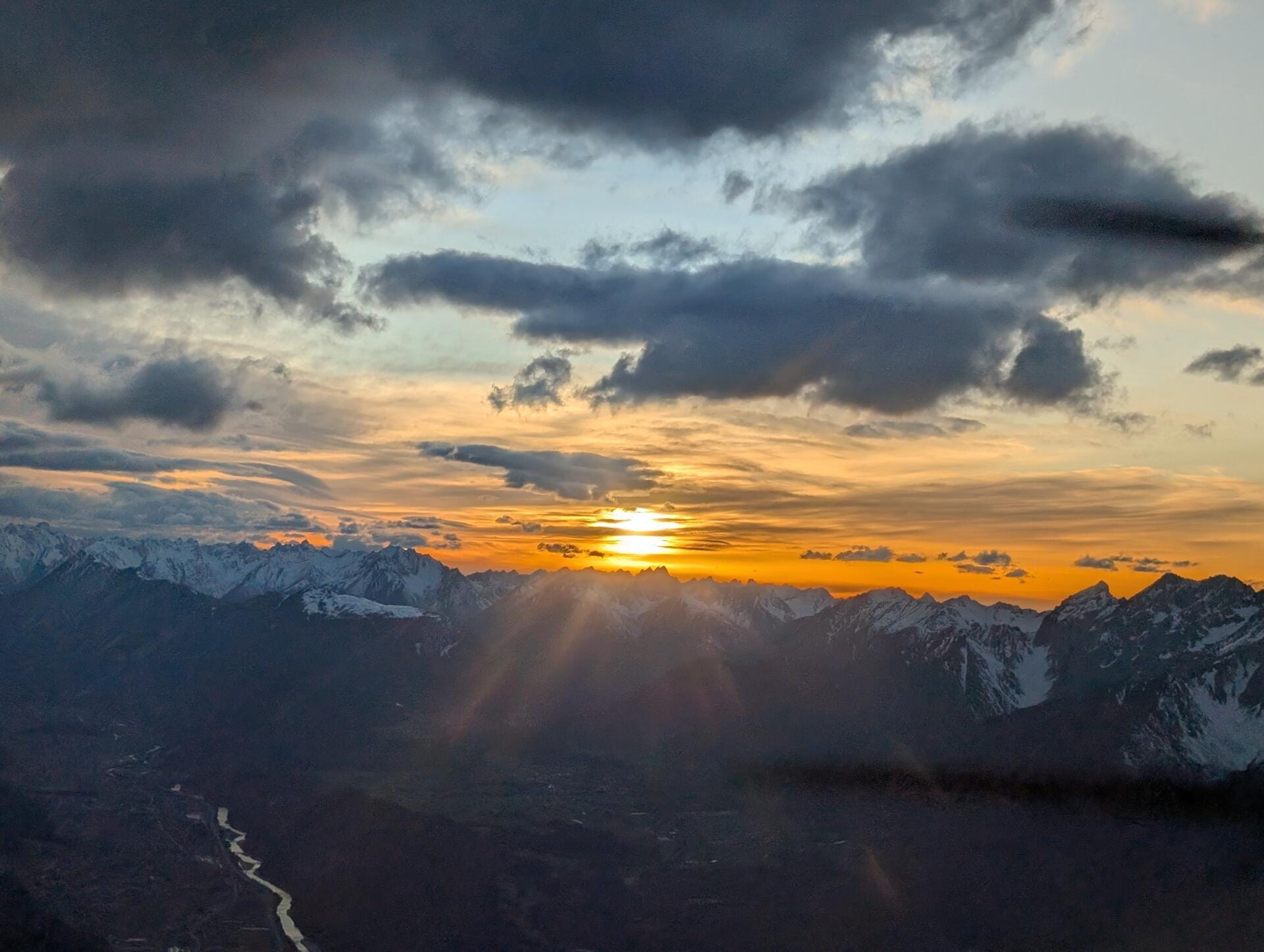 Nachtflug durch die Alpen | Night Flight through the Alps