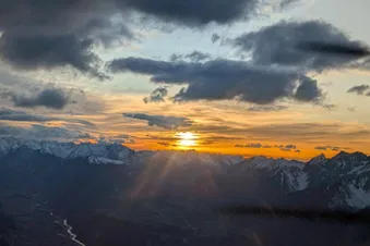 Nachtflug durch die Alpen | Night Flight through the Alps