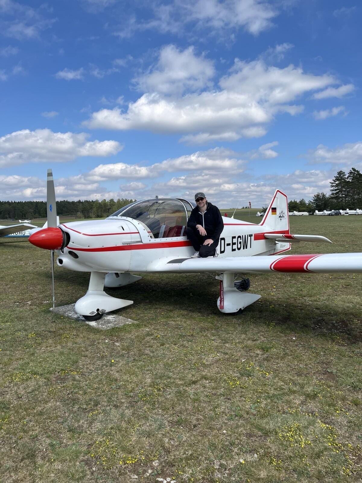 Robin R2160D