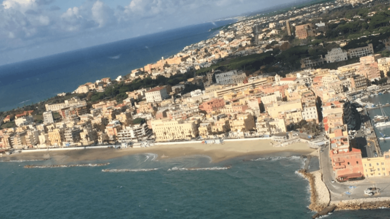 Sightseeing over the Roman Castles and Anzio coast