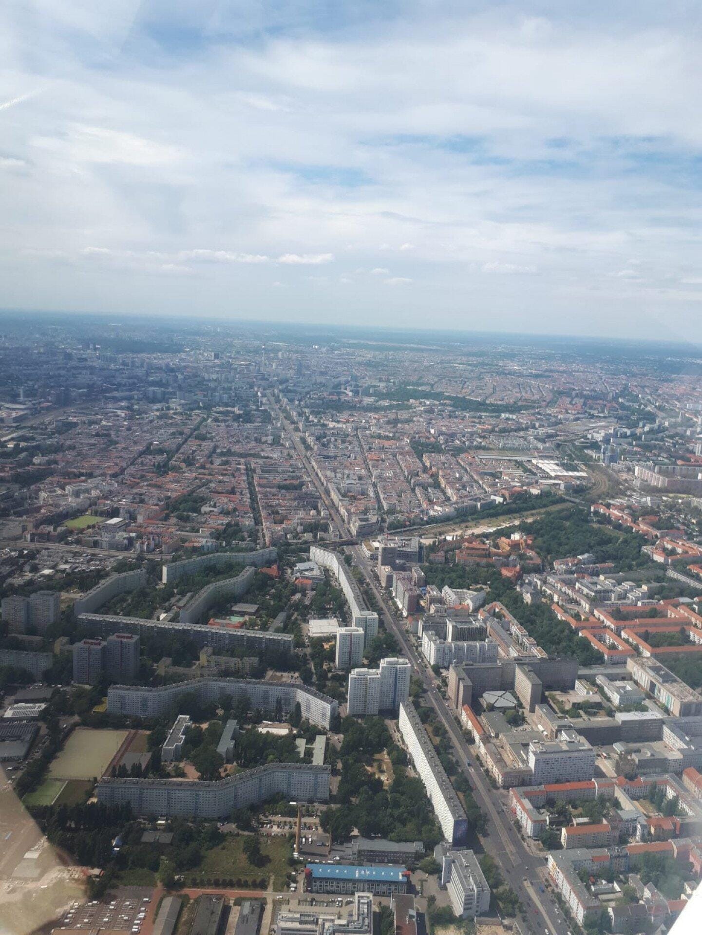 Flexibler Rundflug über Berlin-kurzfristig verfügbar