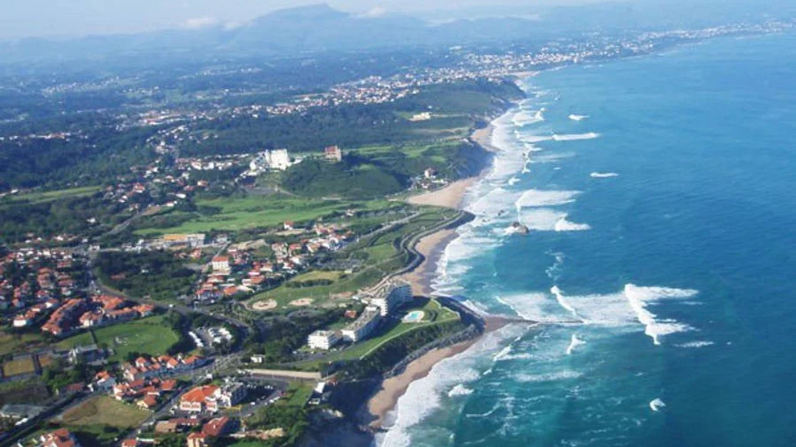 Circuit Tradition - Découvrir le Pays Basque en Hélicoptère