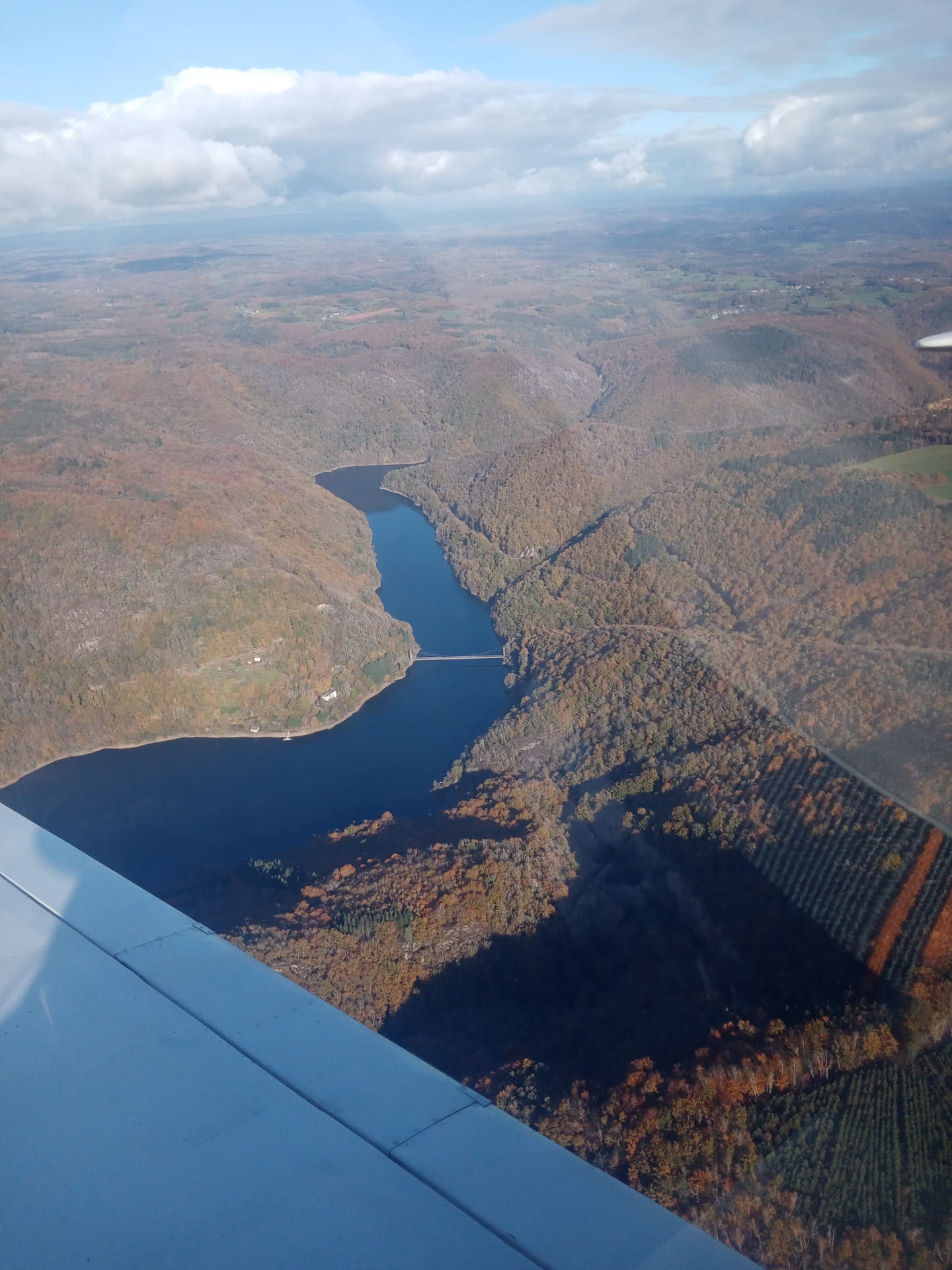Découverte des Gorges de la Dordogne depuis le ciel