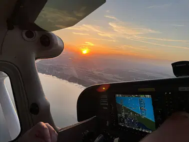 XXL Dämmerungs-/Sonnenuntergangsflug (3 P.)