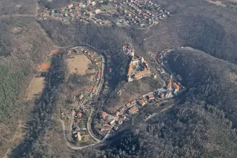 60 Min Scenic Flight Around Prague: Castles & Rivers