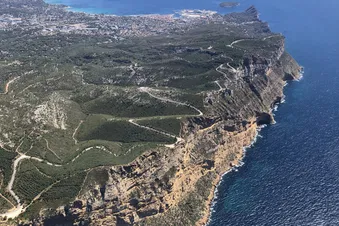 Littoral de la ciotat à carry le rouet en hélicoptère