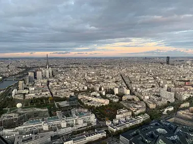 Posez-vous à l'héliport de Paris en hélicoptère Cabri G2