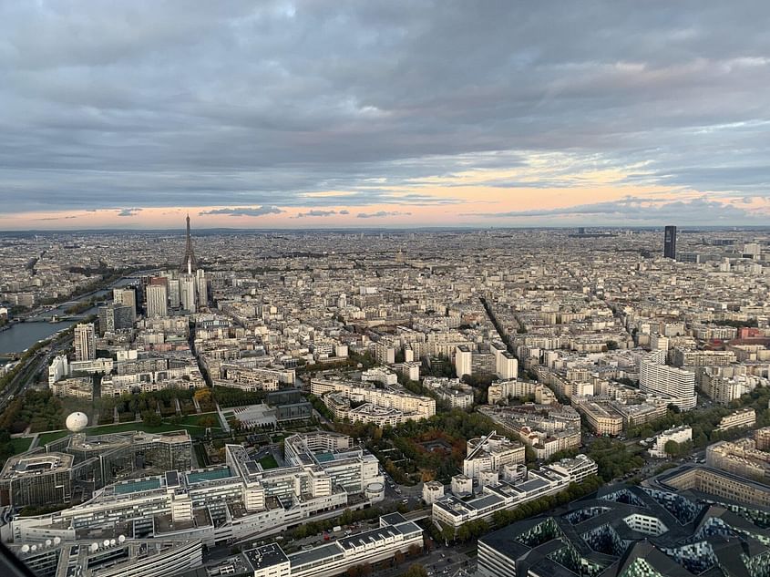Posez-vous à l'héliport de Paris en hélicoptère Cabri G2