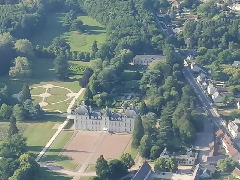 Les Châteaux de la Loire depuis Le Mans